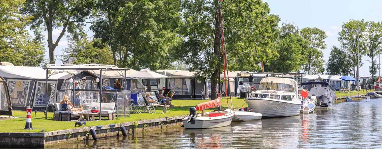 Camping, camperplaatsen & tiny houses